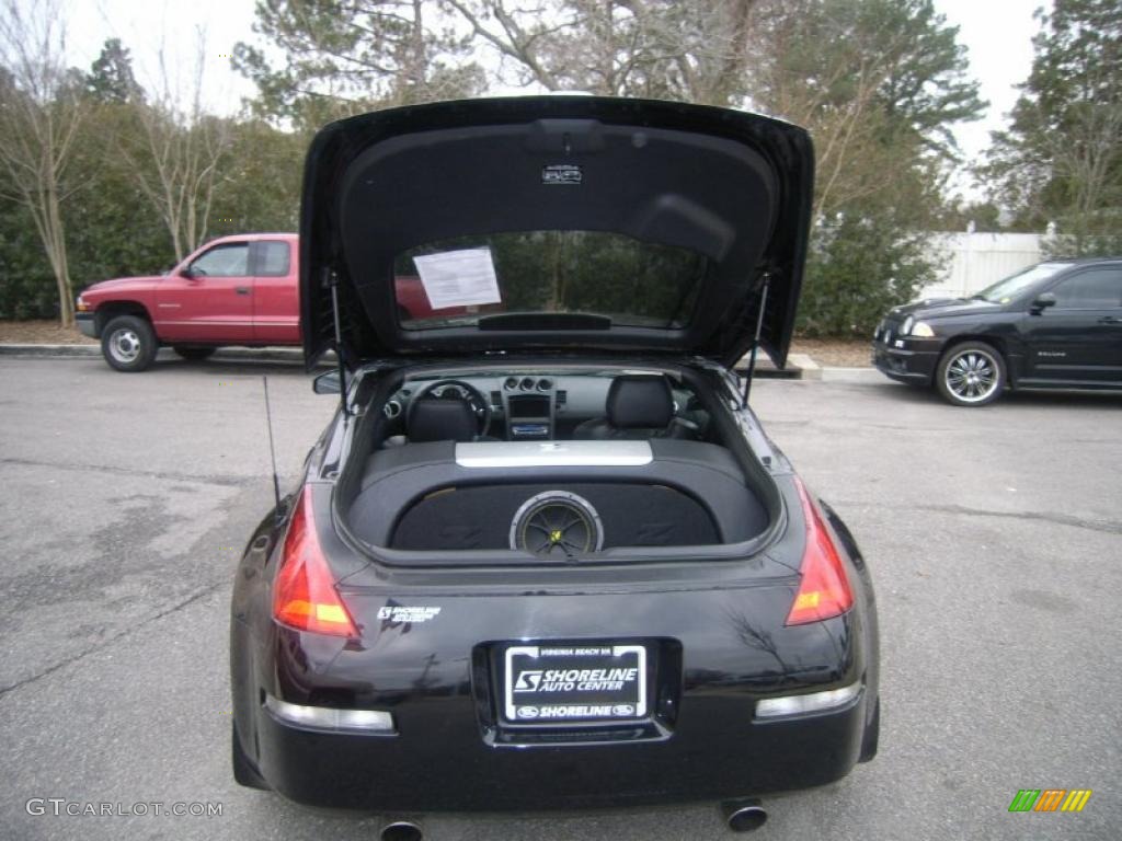 2004 350Z Touring Coupe - Super Black / Charcoal photo #9