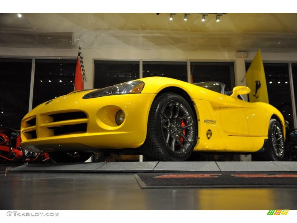 2005 Viper SRT10 VCA Special Edition - Viper Race Yellow / Black photo #35