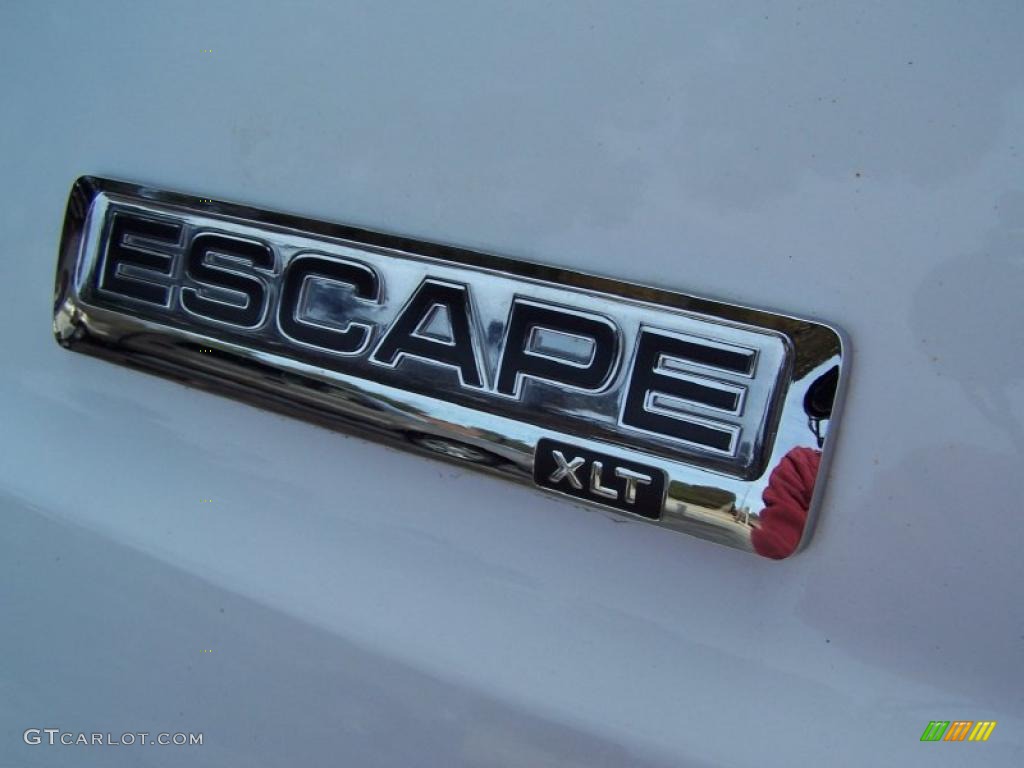 2008 Escape XLT - Oxford White / Camel photo #15