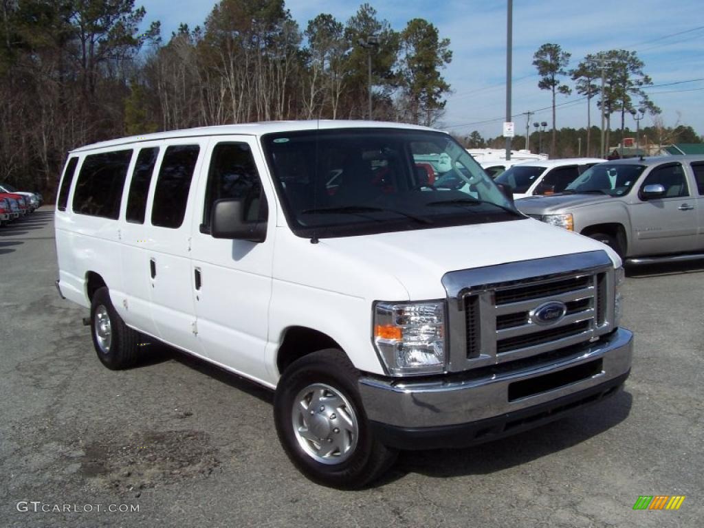 Oxford White 2010 Ford E Series Van E350 XLT Passenger Extended Exterior Photo #44200826