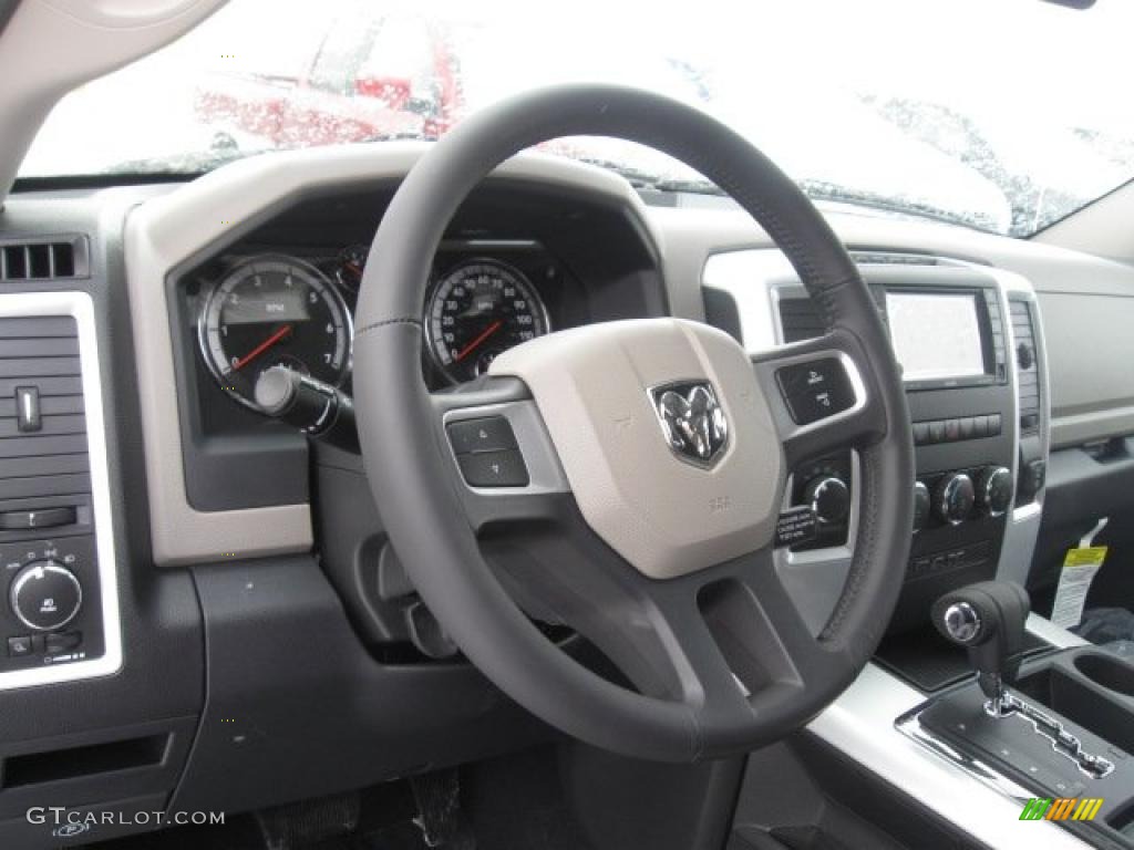 2011 Ram 1500 Big Horn Quad Cab 4x4 - Bright White / Dark Slate Gray/Medium Graystone photo #6