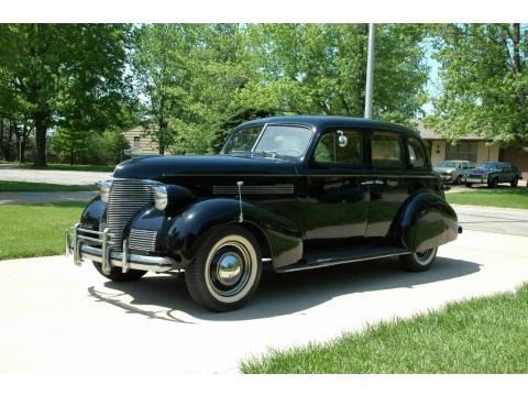 1939 Chevrolet Master Deluxe 4 Door Sport Sedan Data, Info and Specs