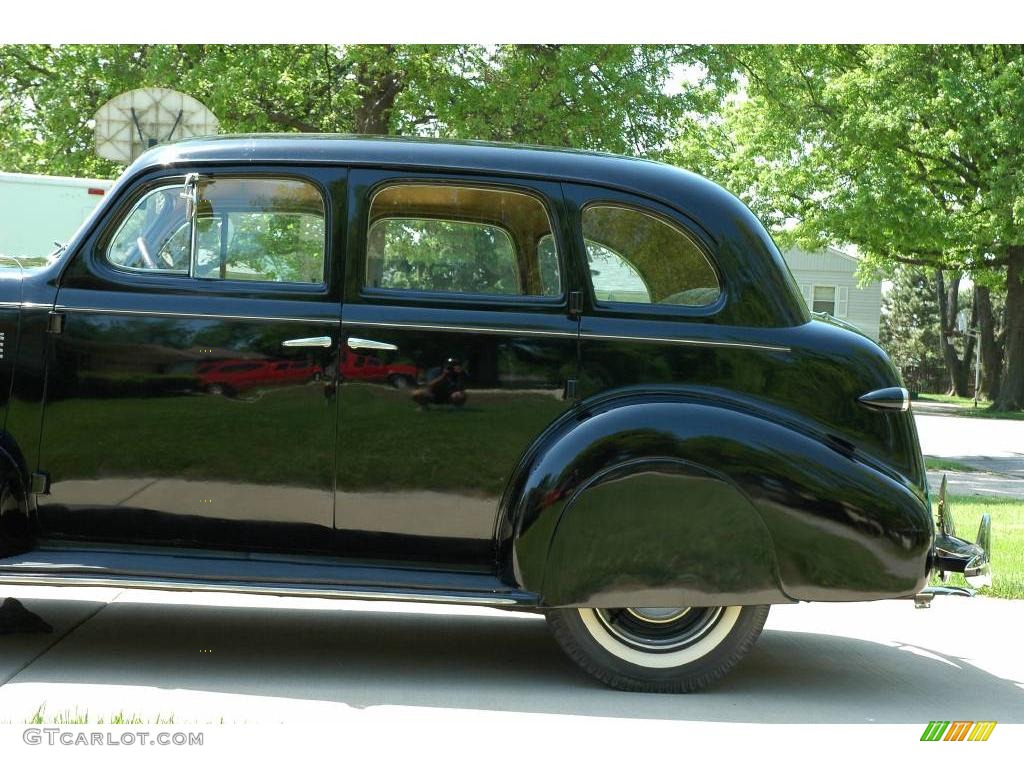 1939 Master Deluxe 4 Door Sport Sedan - Black / Tan photo #19