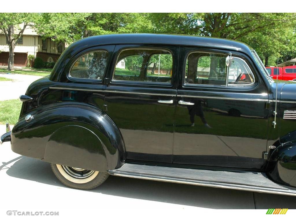 1939 Master Deluxe 4 Door Sport Sedan - Black / Tan photo #36
