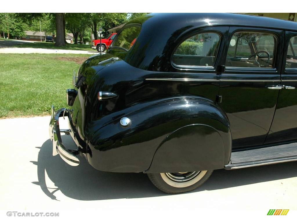 1939 Master Deluxe 4 Door Sport Sedan - Black / Tan photo #38