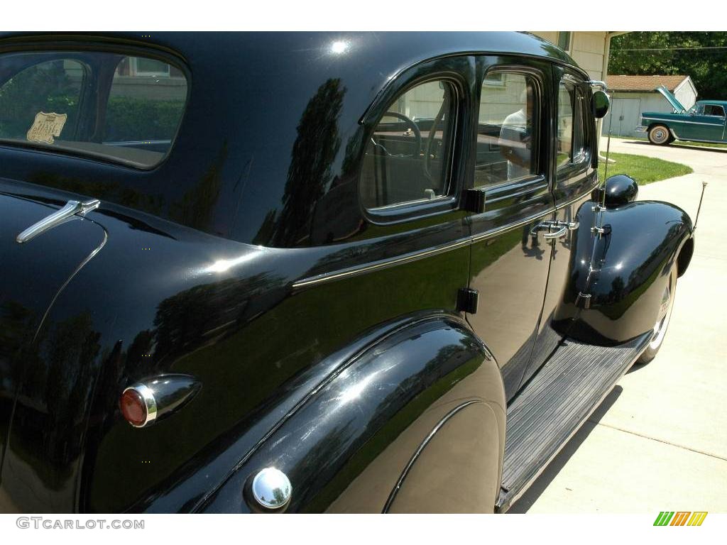 1939 Master Deluxe 4 Door Sport Sedan - Black / Tan photo #40