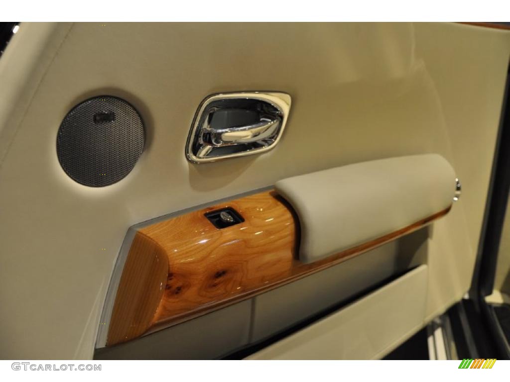 2009 Rolls-Royce Phantom Drophead Coupe Creme Door Panel Photo #44206951