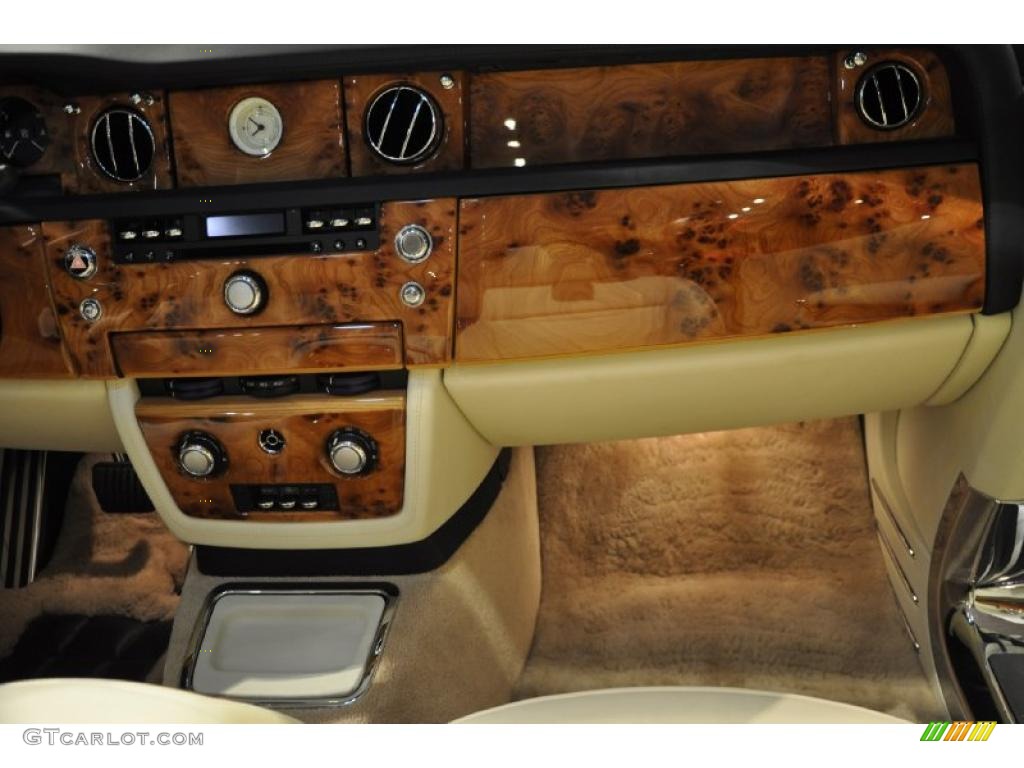 2009 Rolls-Royce Phantom Drophead Coupe Creme Dashboard Photo #44206963