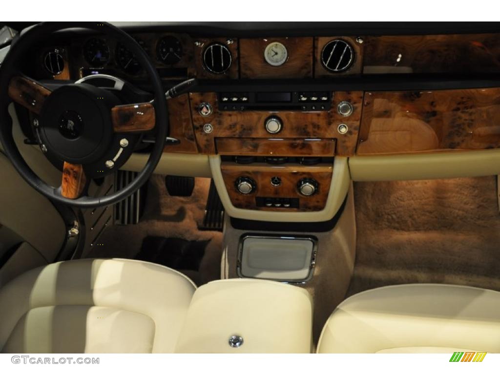 2009 Rolls-Royce Phantom Drophead Coupe Creme Dashboard Photo #44206979
