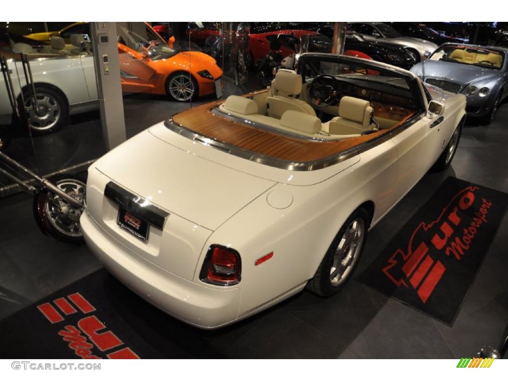 English White 2009 Rolls-Royce Phantom Drophead Coupe Exterior Photo #44207231