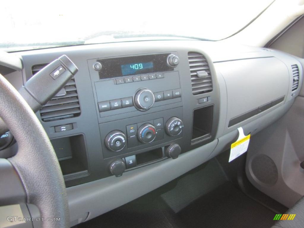2011 Silverado 1500 Regular Cab - Sheer Silver Metallic / Dark Titanium photo #6