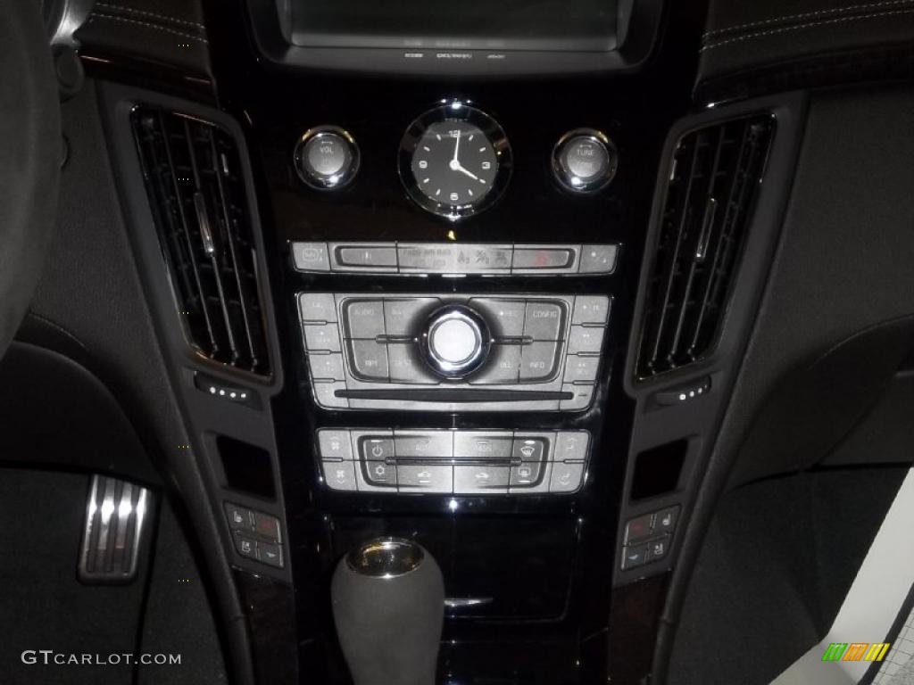 2011 Cadillac CTS -V Coupe Controls Photo #44209628
