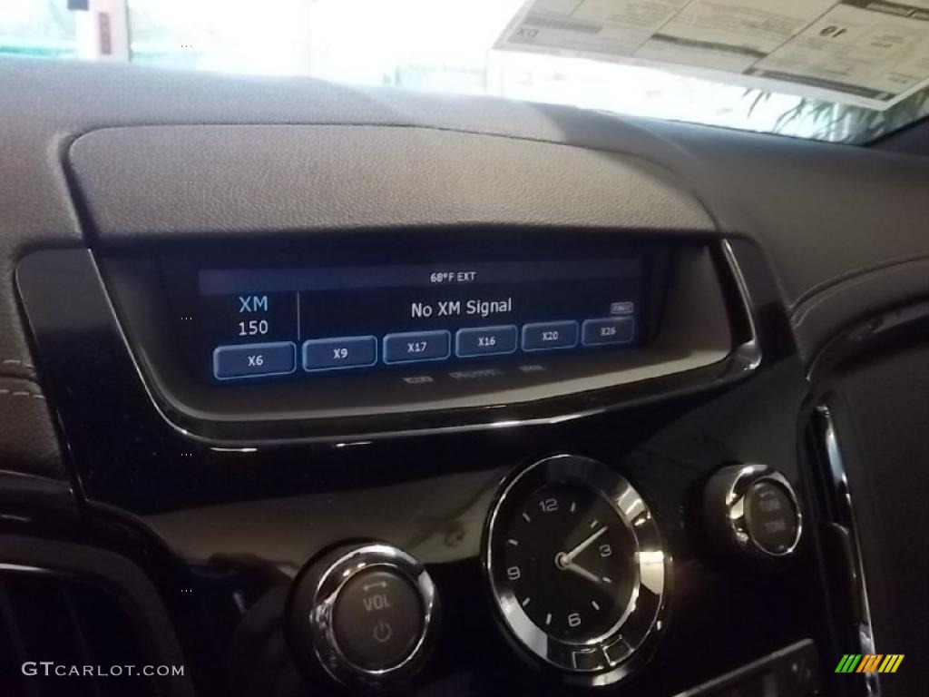 2011 Cadillac CTS -V Coupe Controls Photo #44210136