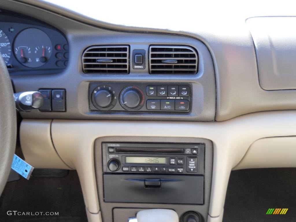2000 Mazda 626 ES Controls Photo #44212368