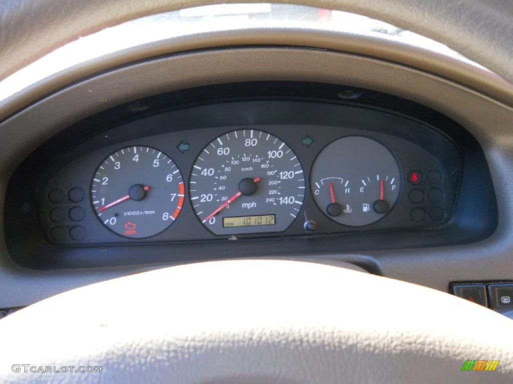2000 Mazda 626 ES Gauges Photos