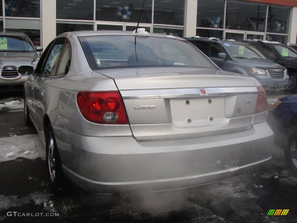 2005 L Series L300 Sedan - Silver Platinum / Black photo #8
