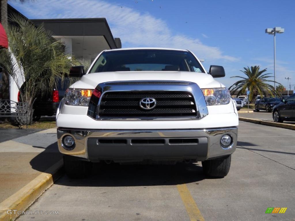 2008 Tundra SR5 CrewMax - Super White / Beige photo #7