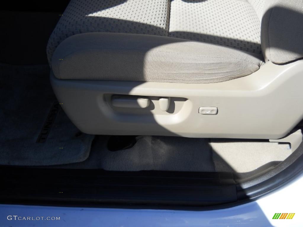 2008 Tundra SR5 CrewMax - Super White / Beige photo #11