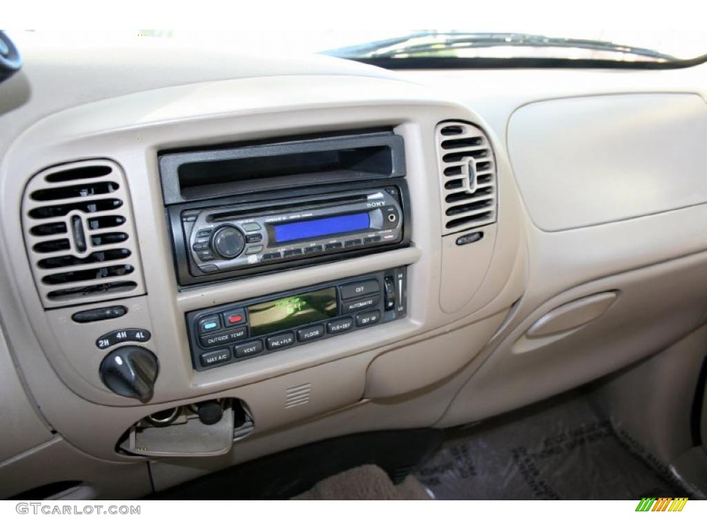 2002 F150 Lariat SuperCrew 4x4 - Charcoal Blue Metallic / Medium Parchment photo #70