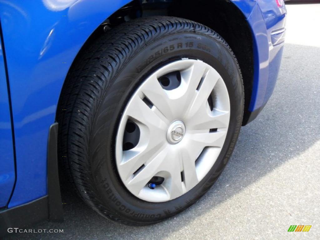 2010 Versa 1.8 S Hatchback - Metallic Blue / Charcoal photo #21