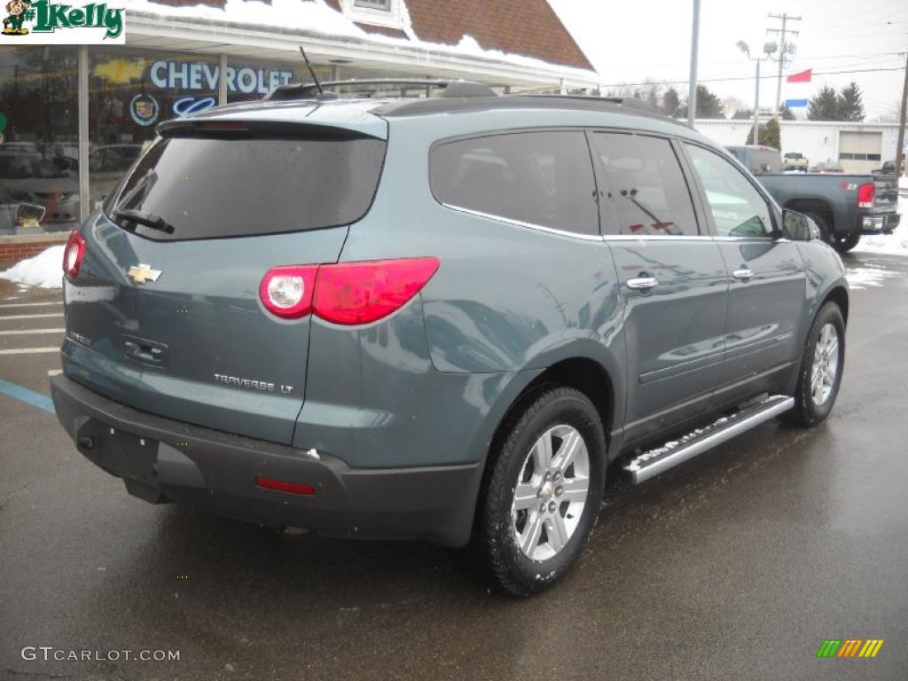 2009 Traverse LT AWD - Silver Moss Metallic / Ebony photo #3