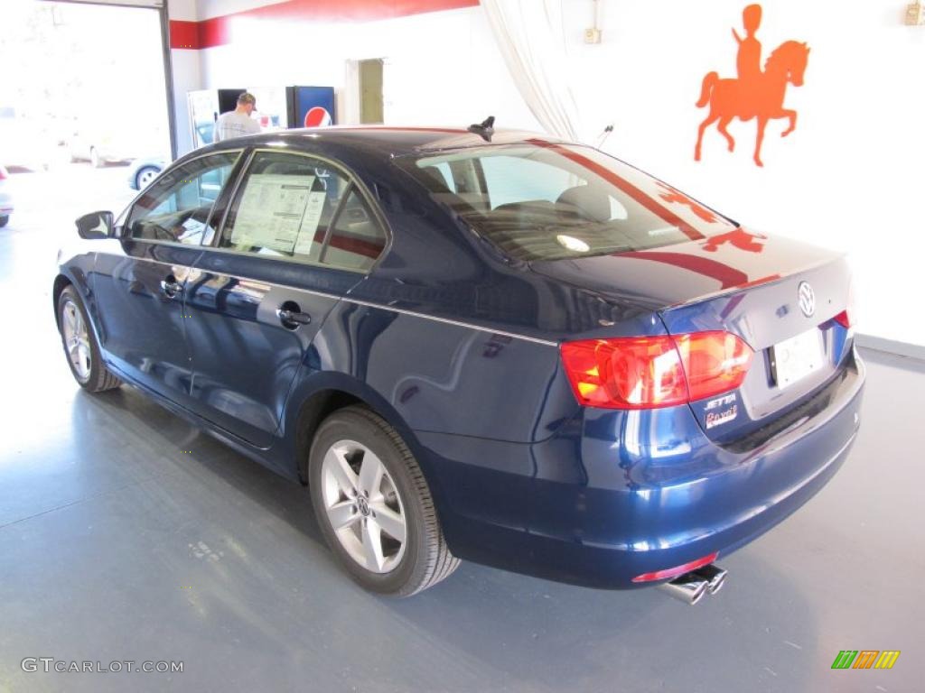 2011 Jetta TDI Sedan - Tempest Blue Metallic / Titan Black photo #2