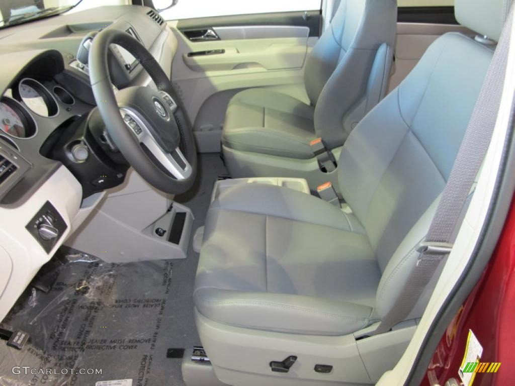 Aero Gray Interior 2011 Volkswagen Routan SE Photo #44219965