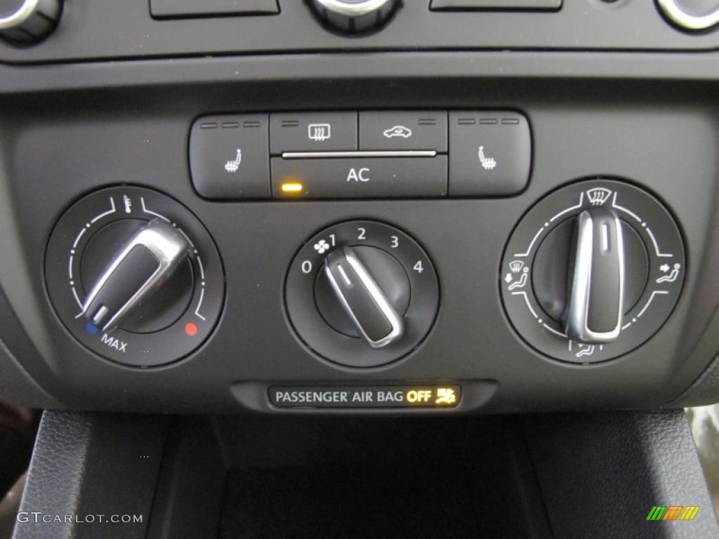 2011 Volkswagen Jetta SEL Sedan Controls Photo #44220869