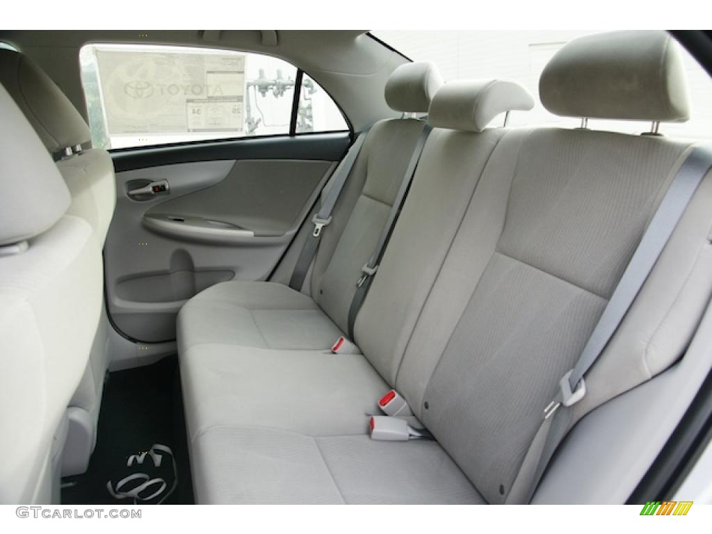 2011 Toyota Corolla LE interior Photo #44222841