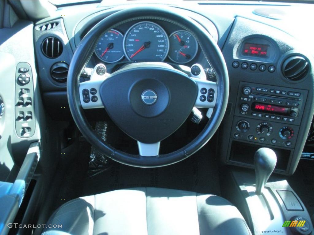 2004 Pontiac Grand Prix GTP Sedan Controls Photo #44231513