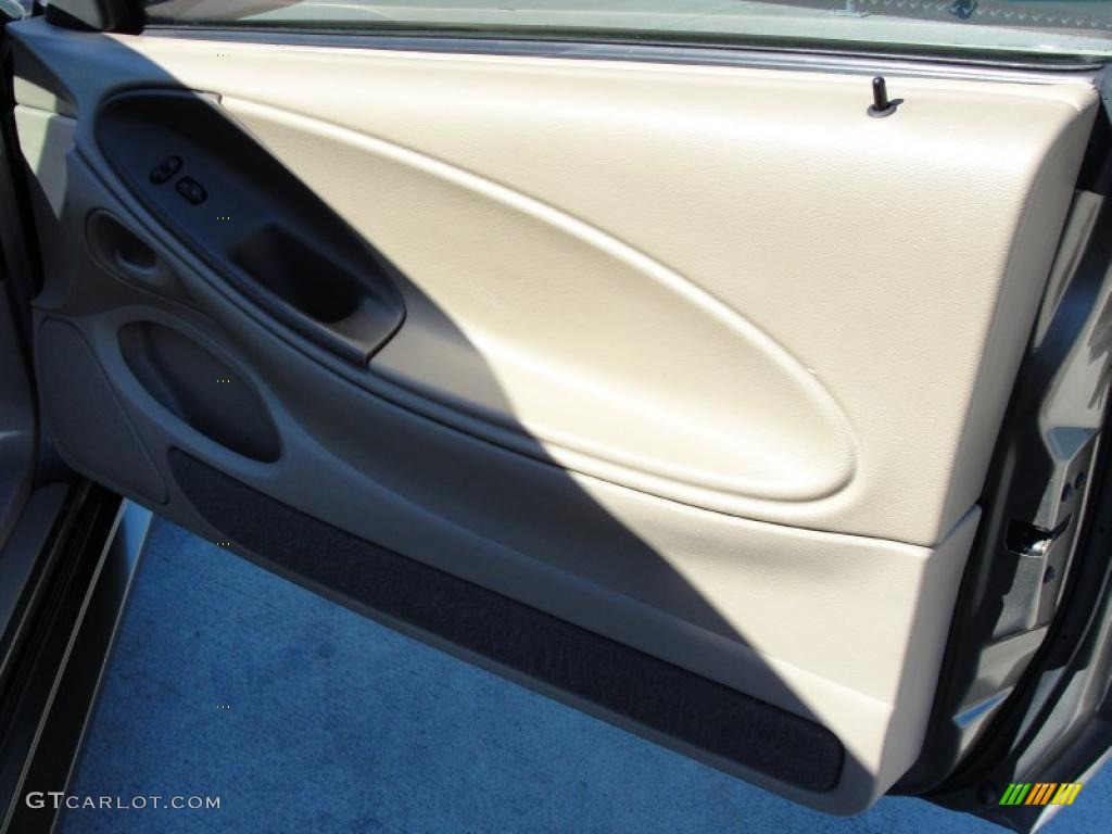 2002 Mustang V6 Coupe - Mineral Grey Metallic / Medium Graphite photo #18