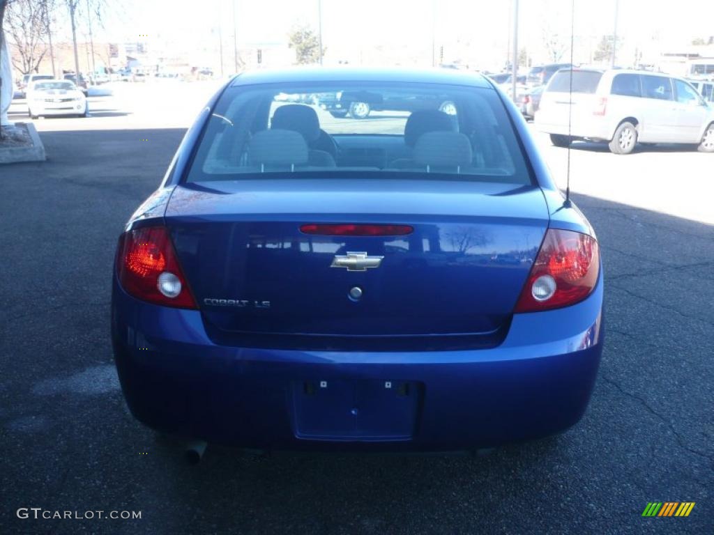 2007 Cobalt LS Sedan - Laser Blue Metallic / Gray photo #5