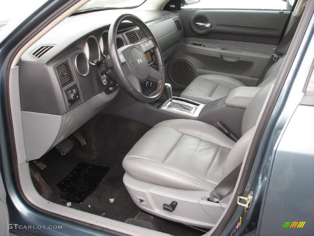 Dark Slate Gray/Light Graystone Interior 2005 Dodge Magnum R/T Photo #44238601