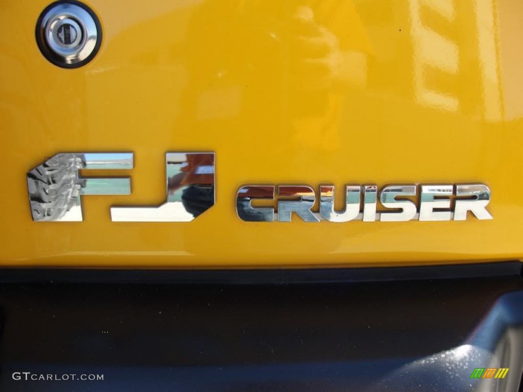 2007 FJ Cruiser  - Sun Fusion / Dark Charcoal photo #19