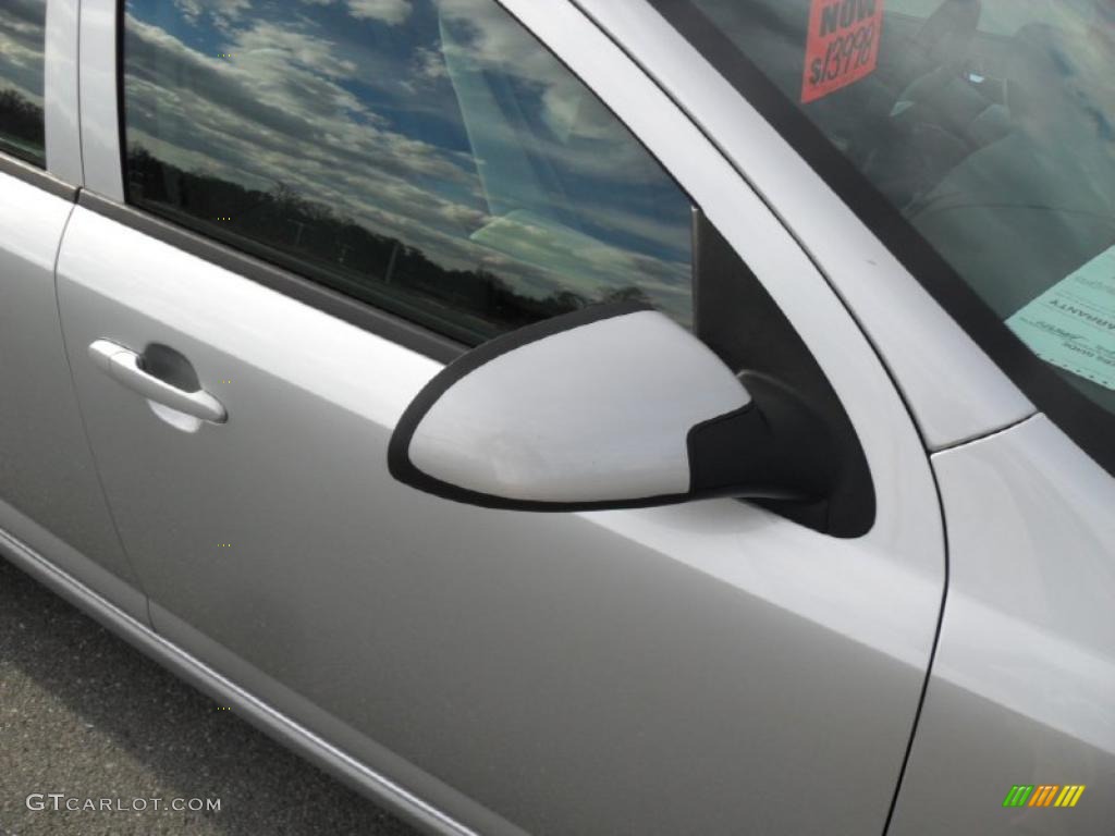 2010 Cobalt LT Sedan - Silver Ice Metallic / Gray photo #24