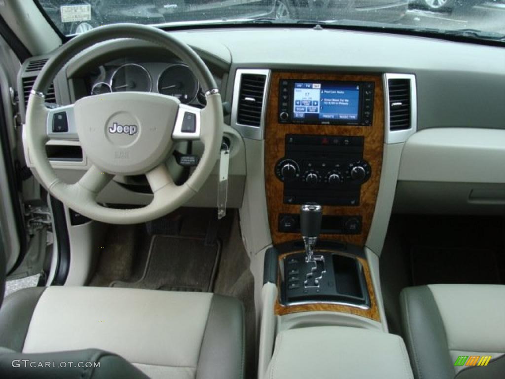 2010 Jeep Grand Cherokee Limited 4x4 Dark Khaki/Light Graystone Dashboard Photo #44248936