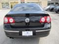 Deep Black - Passat Turbo Sedan Photo No. 4