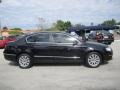 Deep Black - Passat Turbo Sedan Photo No. 6