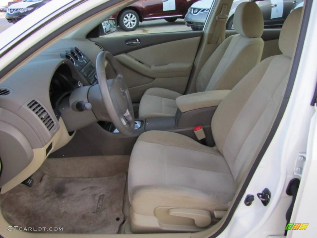 Blond Interior 2008 Nissan Altima 2.5 S Photo #44256118