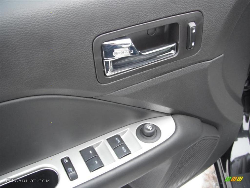 2011 Fusion Hybrid - Tuxedo Black Metallic / Charcoal Black photo #22