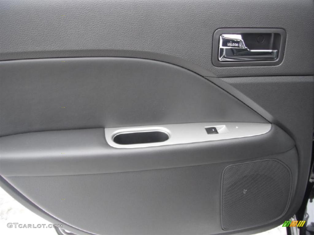 2011 Fusion Hybrid - Tuxedo Black Metallic / Charcoal Black photo #25