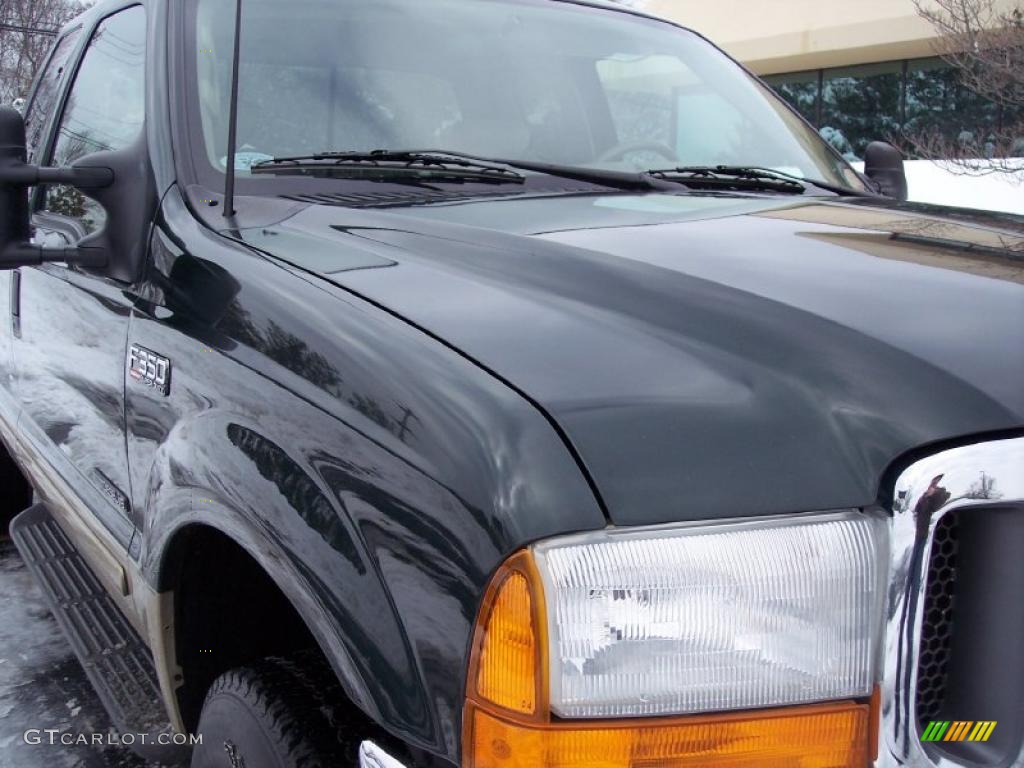 2001 F350 Super Duty Lariat SuperCab 4x4 - Dark Highland Green Metallic / Medium Parchment photo #18
