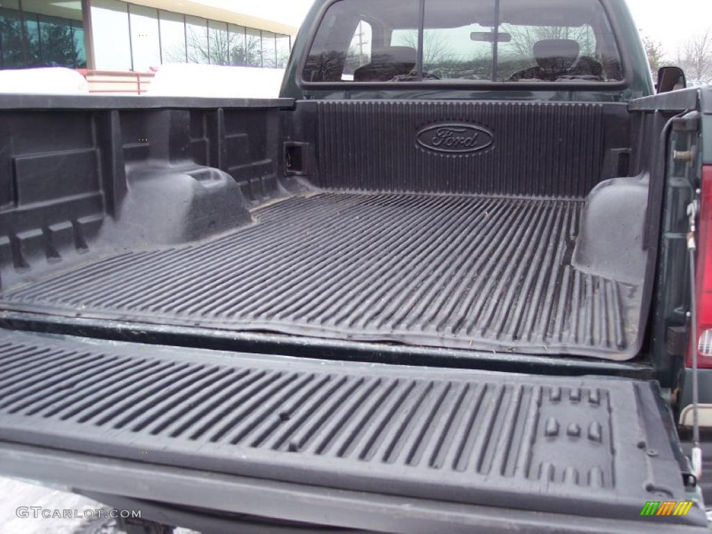 2001 F350 Super Duty Lariat SuperCab 4x4 - Dark Highland Green Metallic / Medium Parchment photo #50