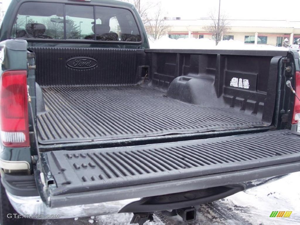2001 F350 Super Duty Lariat SuperCab 4x4 - Dark Highland Green Metallic / Medium Parchment photo #51