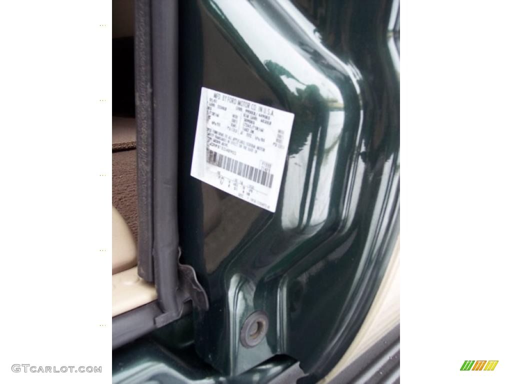 2001 F350 Super Duty Lariat SuperCab 4x4 - Dark Highland Green Metallic / Medium Parchment photo #53