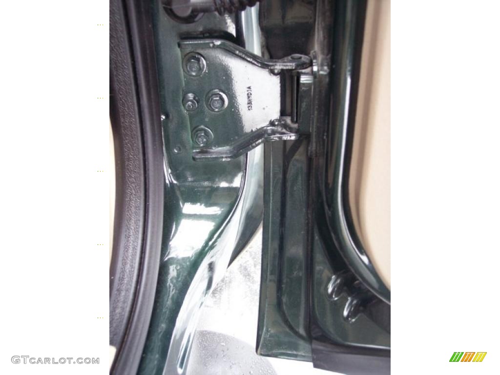 2001 F350 Super Duty Lariat SuperCab 4x4 - Dark Highland Green Metallic / Medium Parchment photo #54