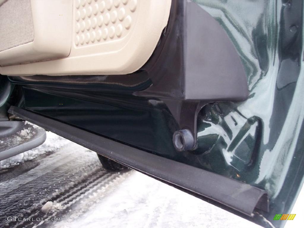 2001 F350 Super Duty Lariat SuperCab 4x4 - Dark Highland Green Metallic / Medium Parchment photo #56