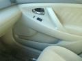 Super White - Camry LE Photo No. 17