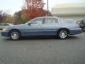 2000 Graphite Blue Metallic Lincoln Town Car Signature  photo #3