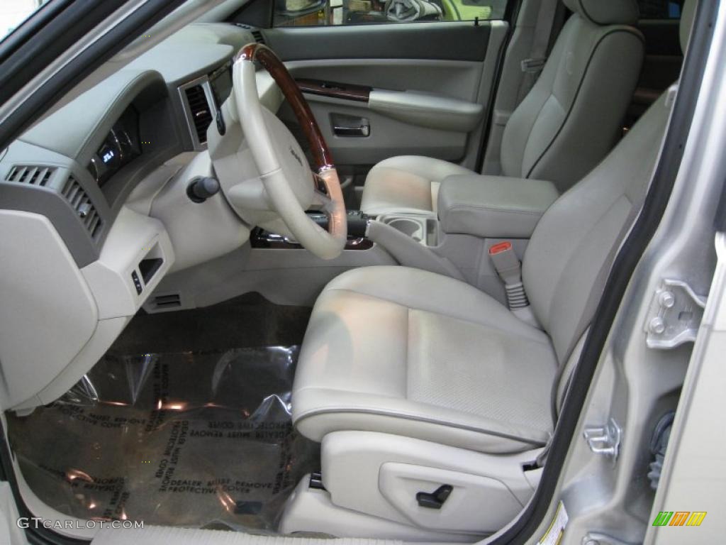 Light Graystone Royale Leather Interior 2009 Jeep Grand Cherokee Overland 4x4 Photo #44276437